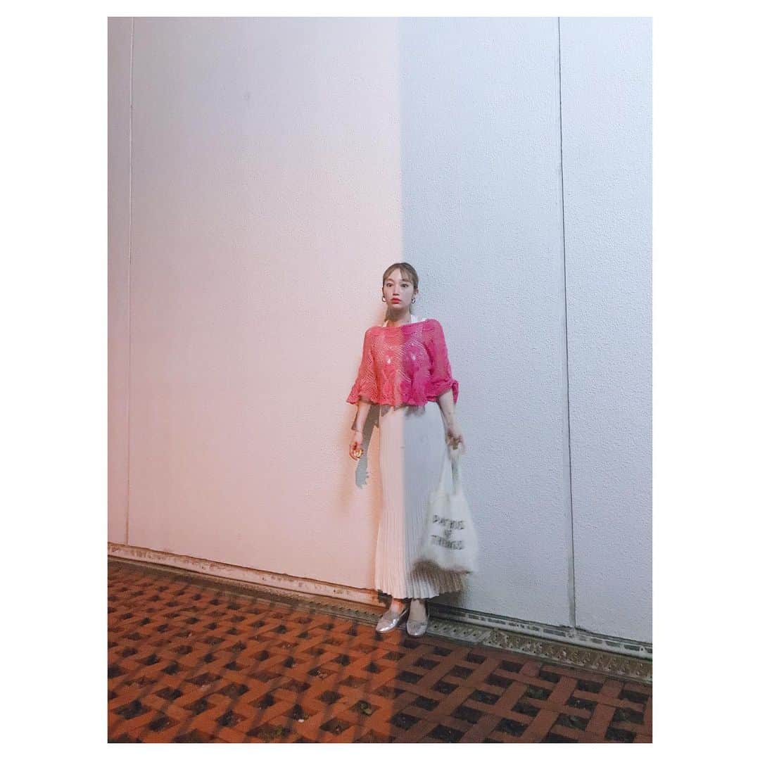 久保山香奈さんのインスタグラム写真 - (久保山香奈Instagram)「🍦白とピンク🍑 #fashion#vintage」8月5日 0時16分 - kaaana227