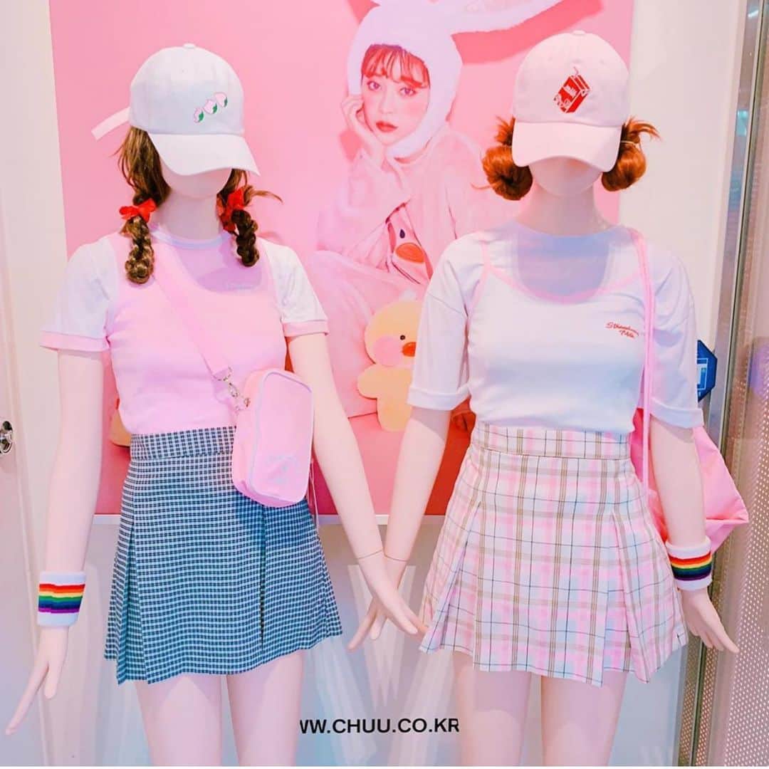Chuuさんのインスタグラム写真 - (ChuuInstagram)「which one do you like the most? Please pick one from 1 to 10🧡」8月5日 10時21分 - chuu_official
