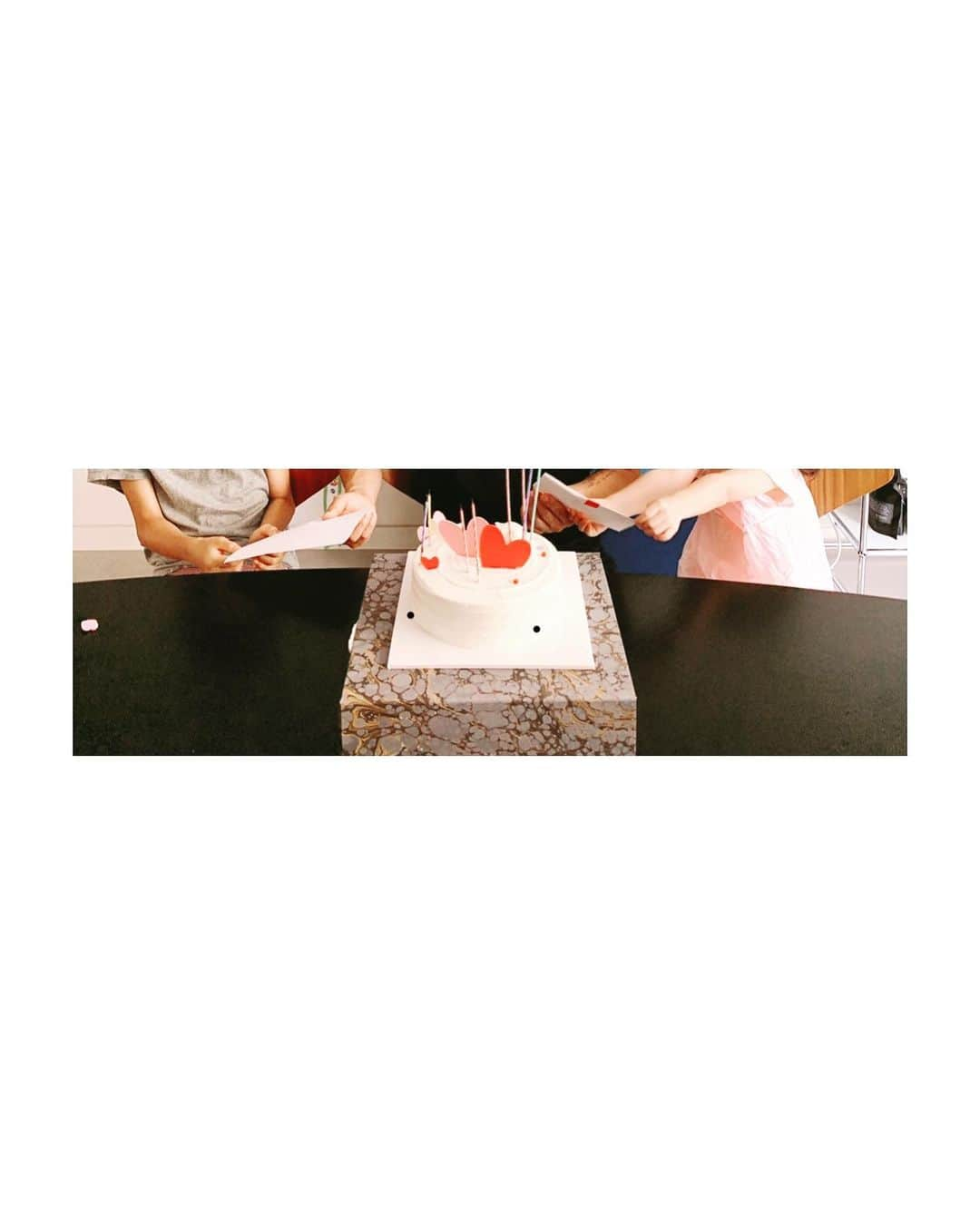 ソン・テヨンさんのインスタグラム写真 - (ソン・テヨンInstagram)「: 아빠 사랑해요 Happy birthday❤️🎂💌」8月5日 10時23分 - sontaeyoung_official