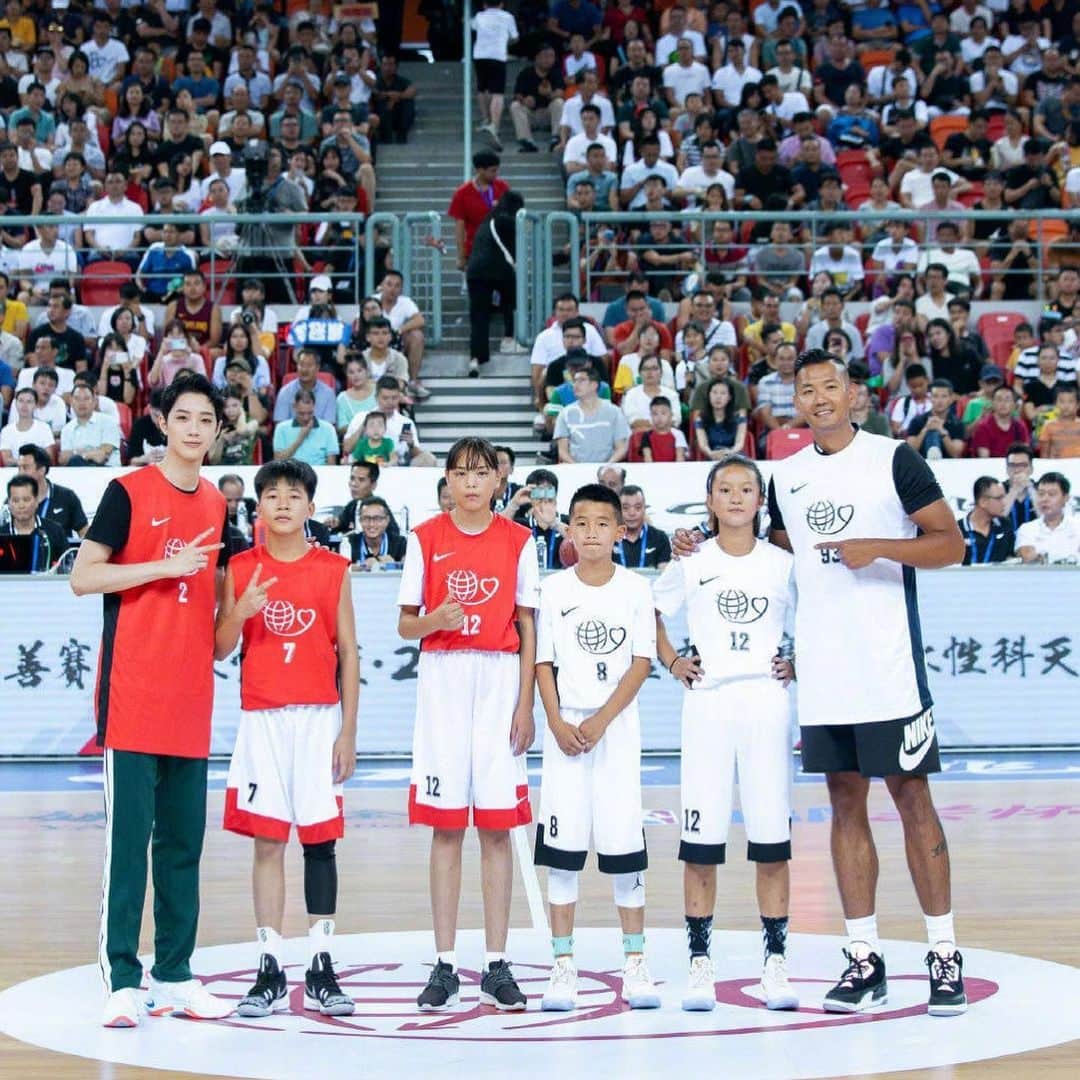 陳建州さんのインスタグラム写真 - (陳建州Instagram)「讓籃球不只是籃球！ Thanks #姚基金慈善赛」8月5日 10時43分 - blackielovelife