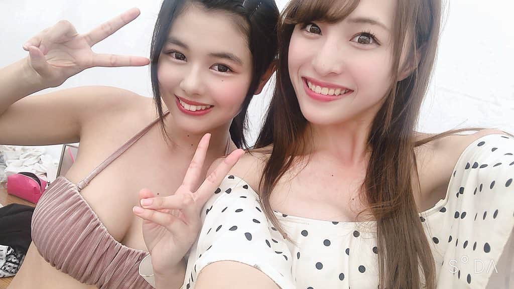 蒼山みことさんのインスタグラム写真 - (蒼山みことInstagram)「TGIFで仲良くなった、もっちゃんと💓 優しすぎて、昨日一緒にいて幸せやった♡ LINEも交換できて、遊ぶ約束もできてほんと幸せ(*´˘`*) もっちゃん、ありがとう⸜❤︎⸝ #tgif #アイドル #スキスギルキス #スキキス #ブルー担当 #グラビアアイドル #蒼山みこと #ルルネージュ #松尾百華 #さん #もっちゃん」8月5日 10時52分 - mikoto__aoyama0917