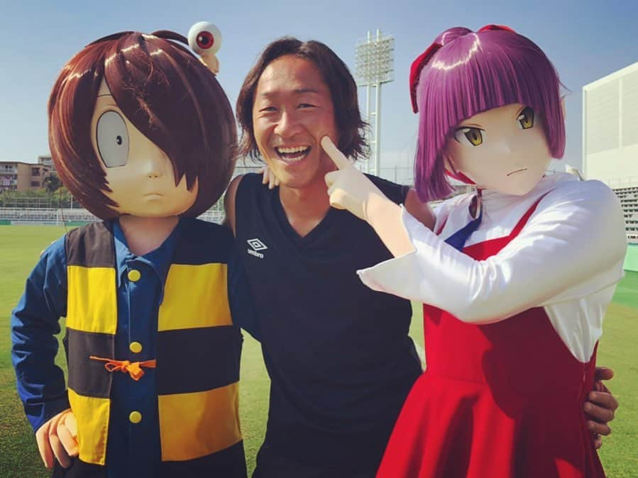 石川直宏さんのインスタグラム写真 - (石川直宏Instagram)「鬼太郎とねこ娘😁♪ セレッソ大阪戦、ガイナーレ鳥取戦と2試合ご来場ありがとうございました🤝✨ ※ ねこ娘の腰に手を回したからイジられている訳ではありません😂🤚 . #fctokyo #FC東京  #tokyo #FC東京U23 #ゲゲゲの鬼太郎 #目玉のおやじ  #ねこ娘 #ぬりかべ #一反もめん #次女作」8月5日 11時13分 - sgss.18