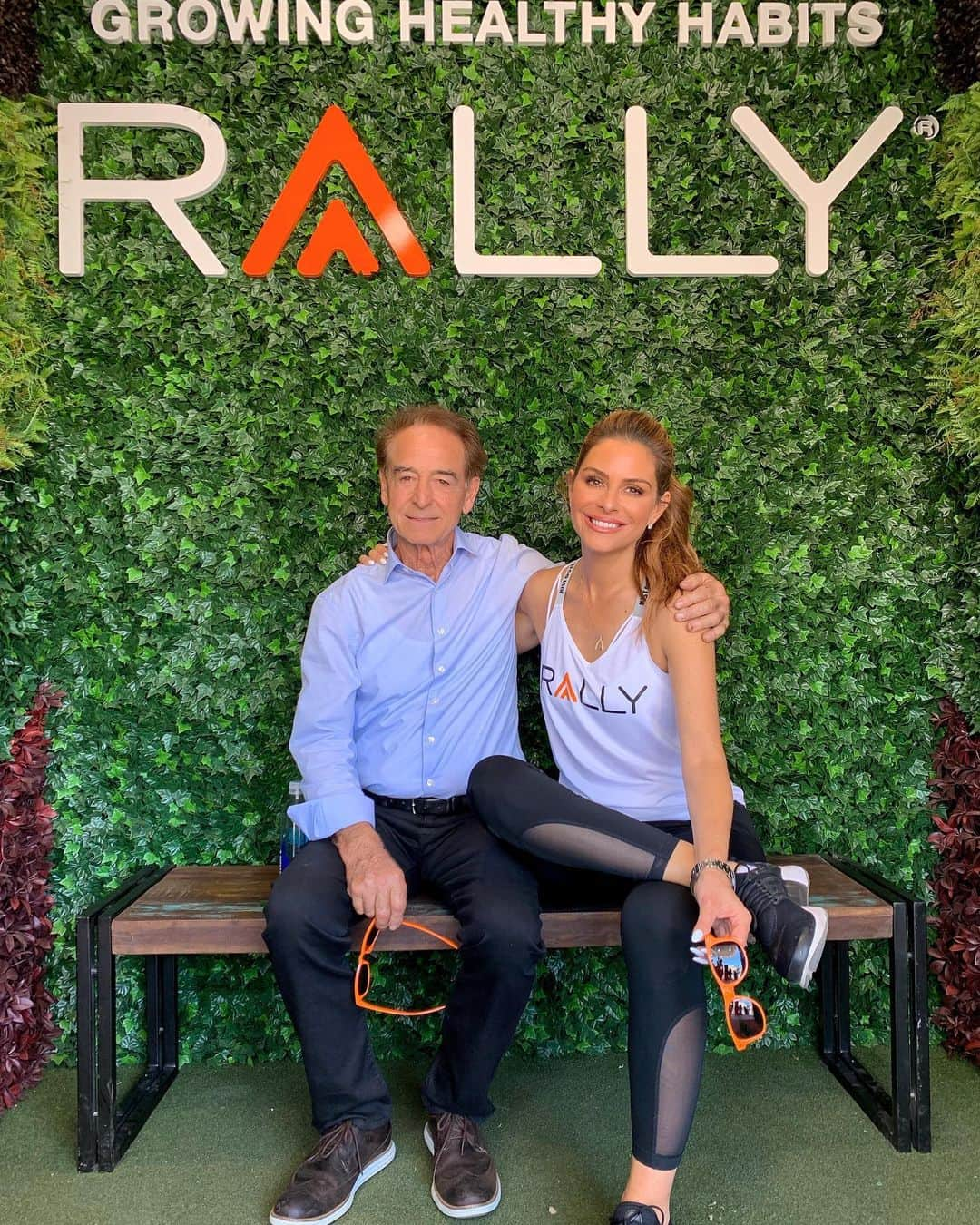 マリア・メノウノスさんのインスタグラム写真 - (マリア・メノウノスInstagram)「Our first stop on our Rally on the road tour this year was Milwaukee Wisconsin. Brought dad along as he’s my health inspiration. He’s been a type one diabetic for 50 years and is stronger and healthier than most half his age. His secret? clean healthy diet, stays physically active and of course his happy spirit can’t hurt! My dad, even on his janitor wage, knew the importance of organic vegetables and grew his own garden annually. He turns 75 this year and I’m so grateful for all he’s taught me. It was also great for him to get a break caretaking for my mom. So happy I got to hang out with him and @rallyhealth team. Visit ‪Rallyhealth.com/tour‬ to get more details and see where I’ll be next!」8月5日 2時17分 - mariamenounos