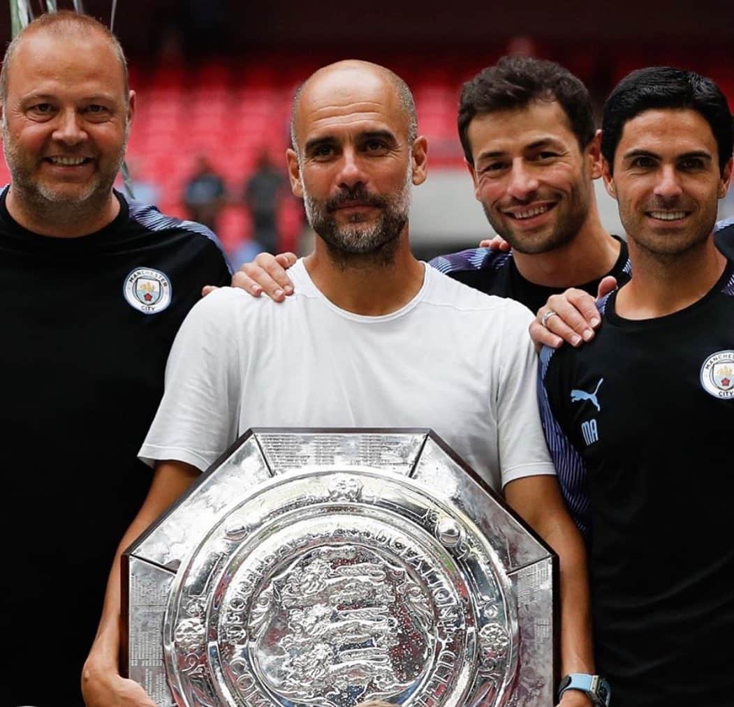 ミケル・アルテタのインスタグラム：「Community Shield 2019 winners!! Great start to the new season 👏🏼👏🏼 #communityshield #mancity」