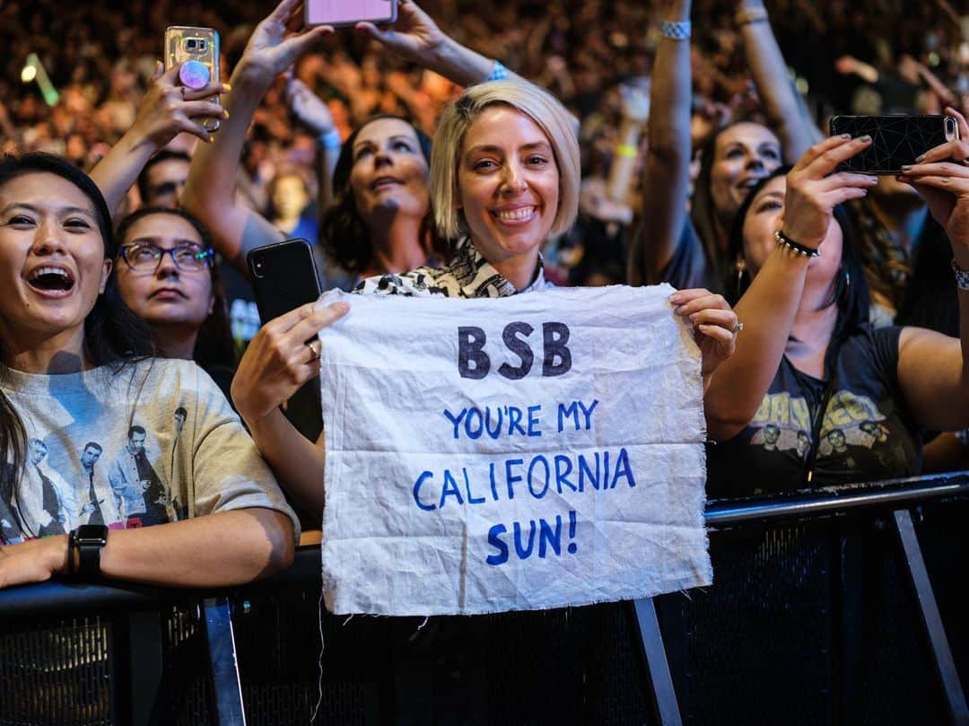 ニック・カーターさんのインスタグラム写真 - (ニック・カーターInstagram)「Los Angeles will always be a special place for this band. Thank you for celebrating 26 years with us last night! #bsbla #dnaworldtour @shaggs」8月5日 3時50分 - nickcarter