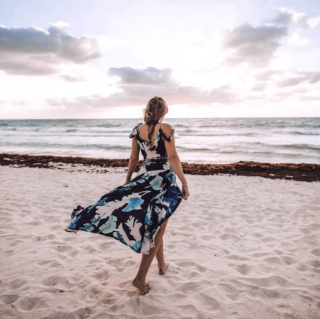 PAUL HEWITTさんのインスタグラム写真 - (PAUL HEWITTInstagram)「The ocean has my heart. 💙🌊⚓️ (photo @mvandersluis) #getAnchored #paulhewitt __ #ocean #sea #beach #sunset #sundowner #water #sand #vacation #summer #saltwater #oceanlove #girl」8月5日 3時52分 - paul_hewitt