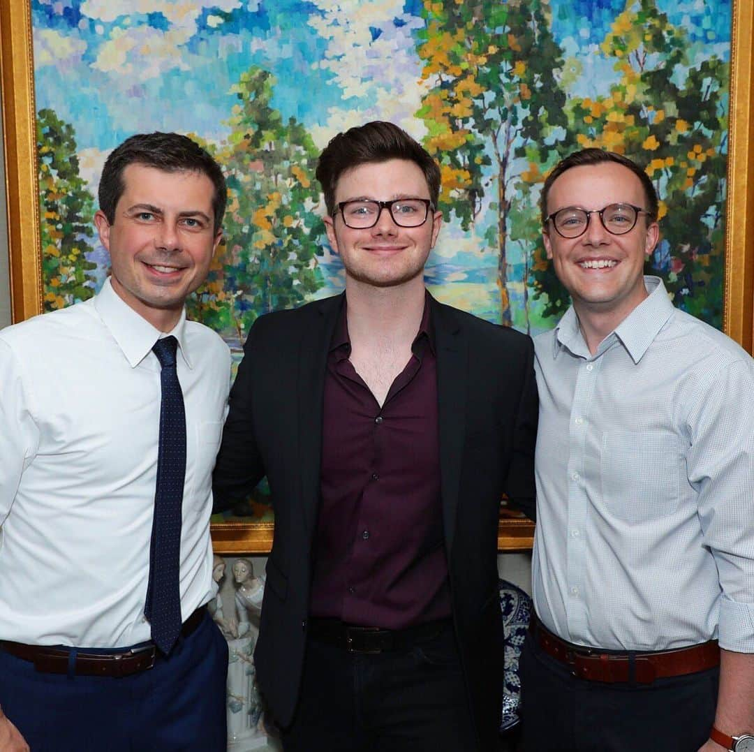 クリス・コルファーのインスタグラム：「8/4/19 @chriscolfer Twitter & IG It was such an honor to meet @PeteButtigieg and @Chas10Buttigieg. Proof that progress has no limits. . . . . . . . . . . . . . . . . .  #QOTD: None today — Happy Sunday everyone! ☀️ - - - #chriscolfer #hrhchriscolfer #chris #colfer #twitter #repost #author #writer #actor #mostinfluenical #bestsellingauthor #inspirational #TLOS #struckbylightning #strangerthanfanfiction #ATaleofMagic #repost」