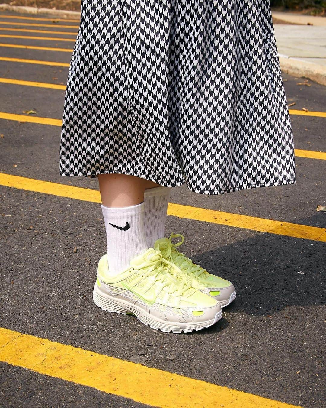 Urban Outfittersさんのインスタグラム写真 - (Urban OutfittersInstagram)「Now online: the @Nike P-6000 Sneaker. Get 'em before they're gone. #UOonYou」8月5日 4時32分 - urbanoutfitters
