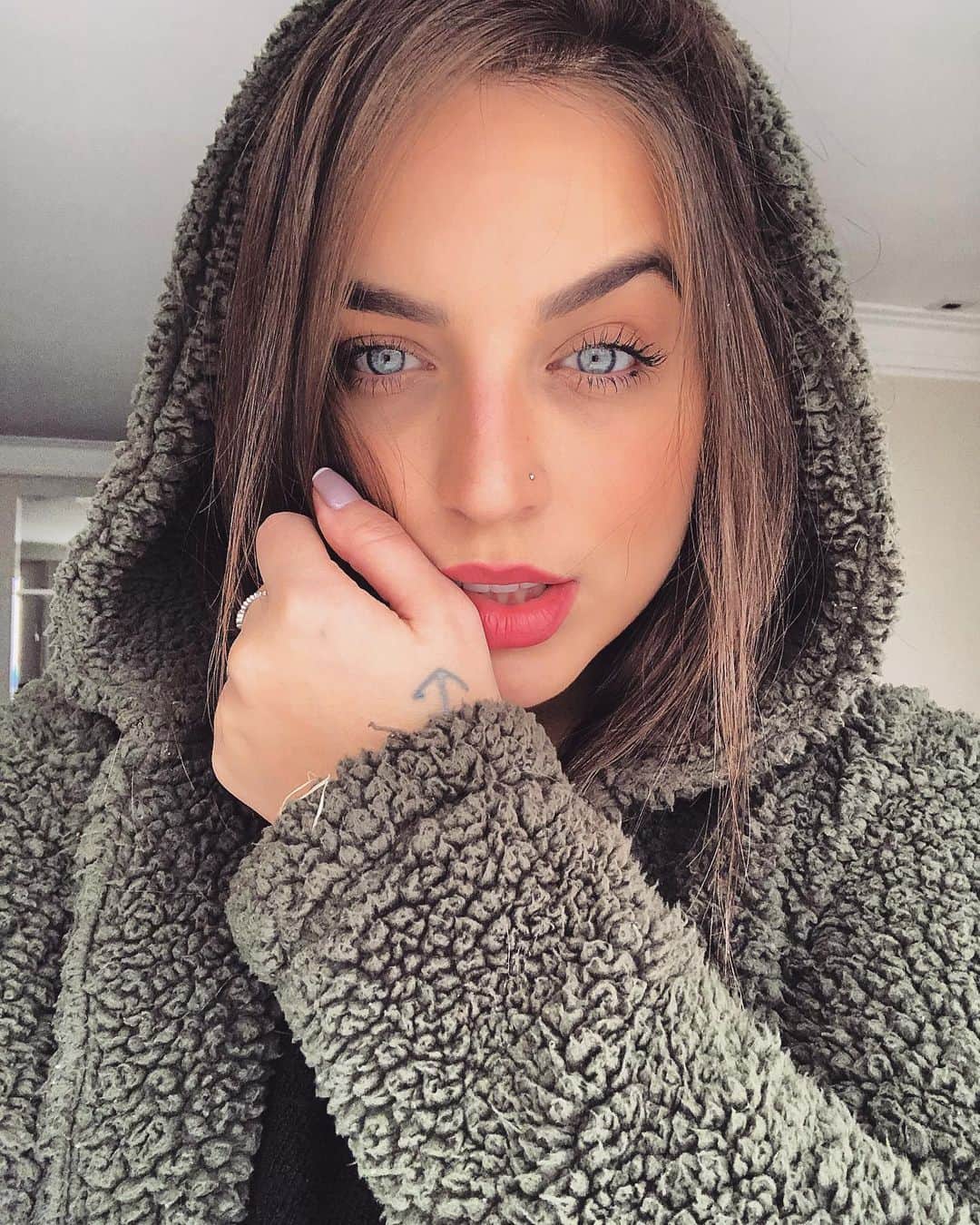 のインスタグラム：「👻 bú」