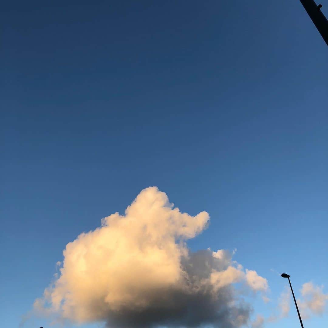 濱田マサルさんのインスタグラム写真 - (濱田マサルInstagram)「今朝は雲が美しい❤️」8月5日 5時26分 - hamadamasaru