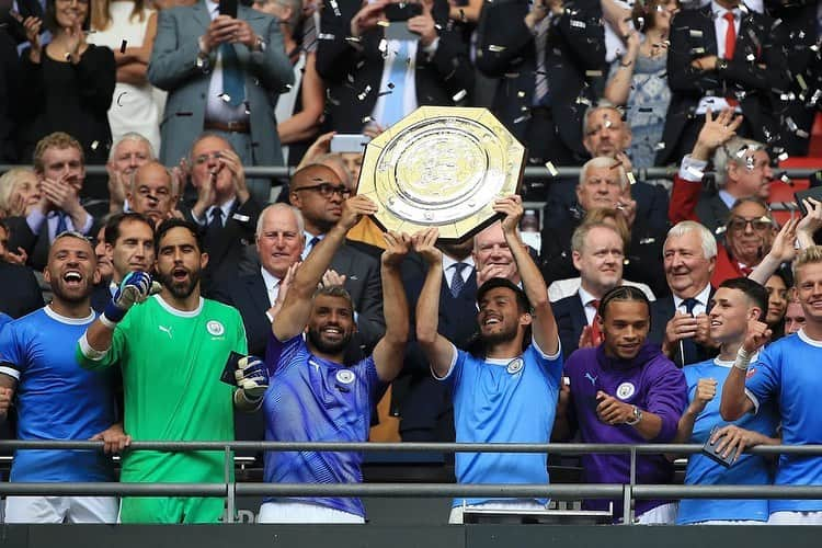 セルヒオ・アグエロさんのインスタグラム写真 - (セルヒオ・アグエロInstagram)「#communityshield #manchester #manchestercity #mancity 🤟🏽」8月5日 5時26分 - kunaguero