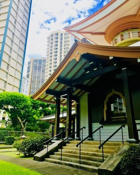 Honolulu Myohoji Missionさんのインスタグラム写真 - (Honolulu Myohoji MissionInstagram)「#love#peace#meditation#myohoji#nichiren#lotussutra#hawaii#temple#honolulu#hula #ハワイ好き#フラガール#妙法寺#ホノルル#平和#自然#ハワイアン」8月5日 11時29分 - honolulumyohoji