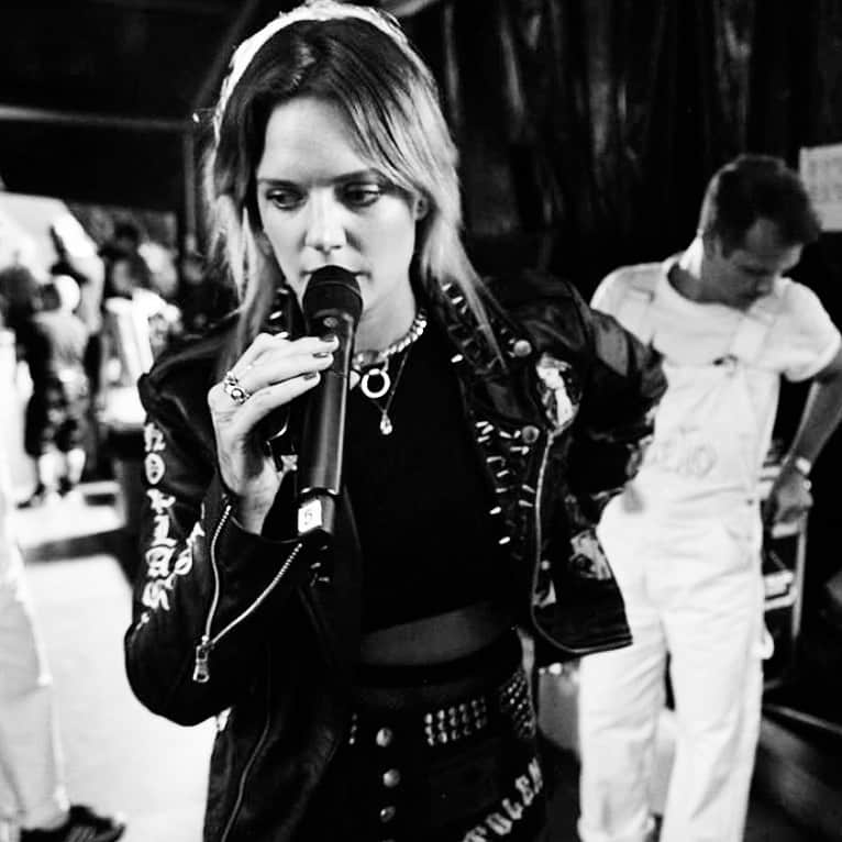 ストーレンガールフレンズクラブさんのインスタグラム写真 - (ストーレンガールフレンズクラブInstagram)「our good friend @tovelo wearing the Battles Jacket & Rider Short at Granatos Live festival 🖤🦂 #stolenleather #stolengirlfriendsclub」8月5日 6時16分 - stolengirlfriendsclub