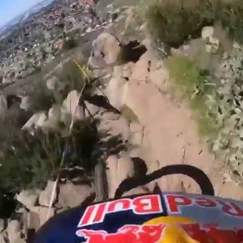 レッドブルのインスタグラム：「Why let a few rocks get in the way of a good bike ride? 🤘 🚵‍♀️ : @aarongwin1  #ride #mountain #mtb #trail #givesyouwings」