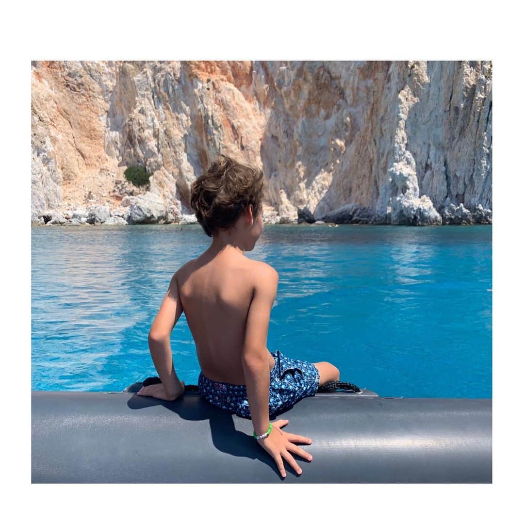 ニーナ・ガルシアさんのインスタグラム写真 - (ニーナ・ガルシアInstagram)「Seas the day 💙🇬🇷🌞🏊🏻‍♂️」8月5日 6時30分 - ninagarcia