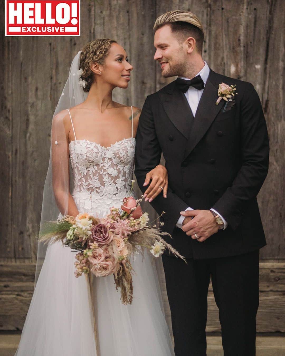 レオナ・ルイスのインスタグラム：「I will cherish this day for a lifetime 🌸 9 years ago this amazing man walked into my life and last weekend we said “I do” surrounded by the people we love. From our family style dinner in the vineyards of Tuscany to our ceremony in the small chapel that sheltered us from the storm outside, to the all night singing & dance party ✨ every moment was a gift of love. I’m so thankful to my friends @ladichosa & @hellomag for capturing one of the most special days of my life 💕 #leeanddsaysi」