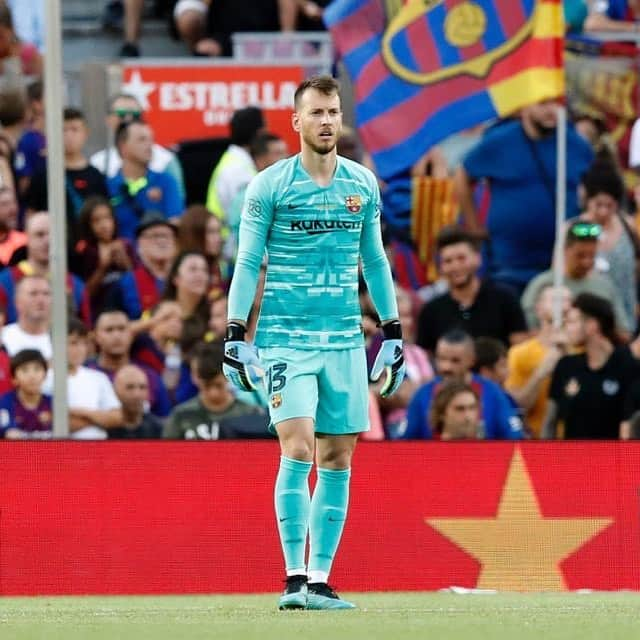 ノルベルト・ムラーラ・ネトさんのインスタグラム写真 - (ノルベルト・ムラーラ・ネトInstagram)「Debut #campnou 🔵🔴 @fcbarcelona」8月5日 7時31分 - netomurara