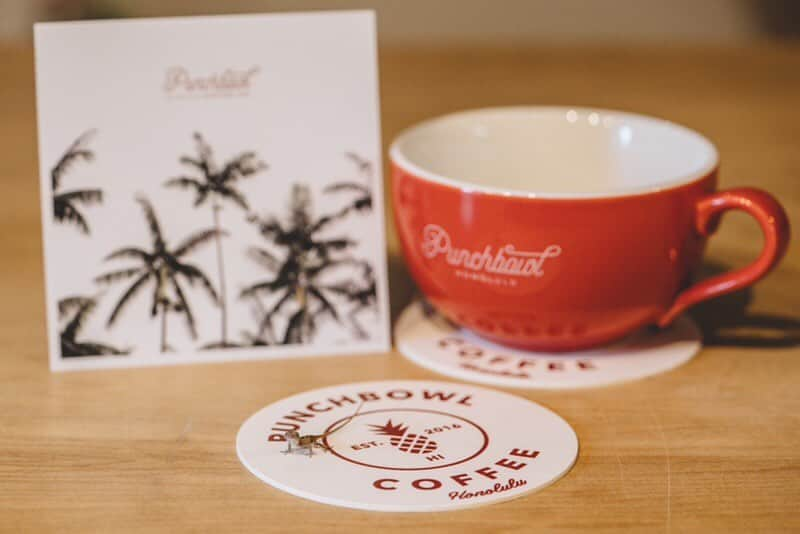 Punchbowl Coffeeさんのインスタグラム写真 - (Punchbowl CoffeeInstagram)「Sit back and enjoy your Sunday at Punchbowl cafe☕️ 234 Beachwalk Drive 10am-8:30pm . . . . . #waikiki #hawaii #alamoana #coffee #cafe #punchbowl #crusininparadise #beach #surf #art #film #nikon #f3 #kodak800 #hario #syphon #hariojapanph」8月5日 7時33分 - punchbowlcoffee