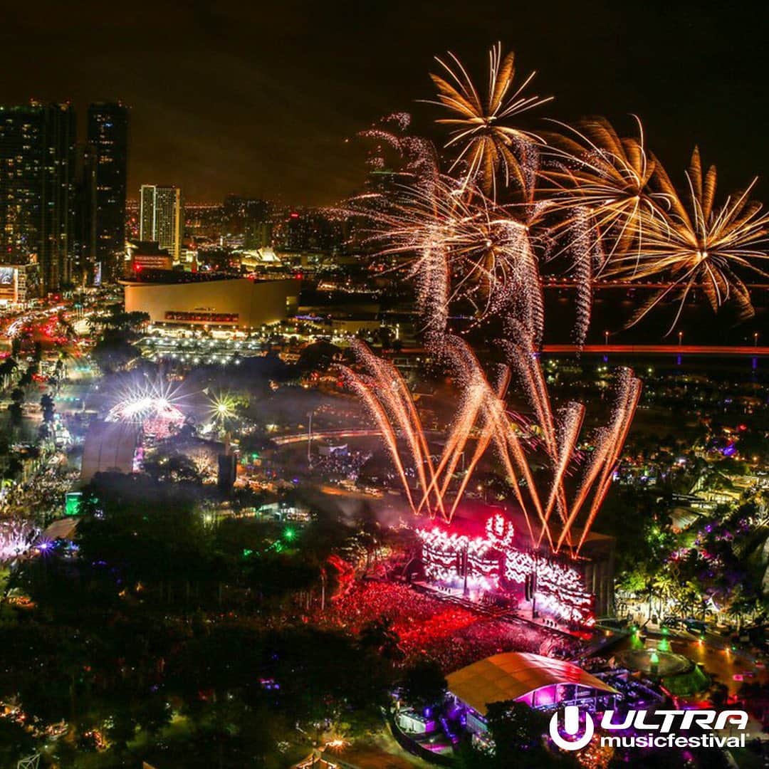 Ultra Music Festivalさんのインスタグラム写真 - (Ultra Music FestivalInstagram)「Limited tickets for #Ultra2020 at Bayfront Park are on sale NOW!  Ultra Passport holders with Platinum status will have exclusive access to purchase before anyone else at 12:00pm EDT. Ultra Passport Gold holders will be able to purchase before Silver holders and the general public at 12:30pm EDT. Ultra Passport holders with Silver status will have the opportunity to purchase tickets at 1:00pm EDT.」8月5日 8時10分 - ultra
