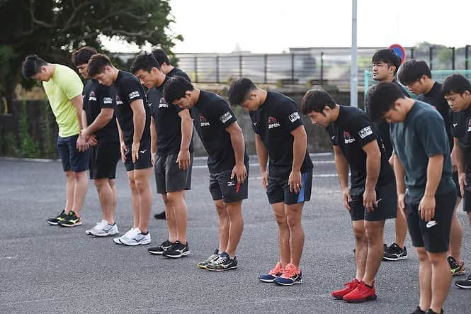 テレビ東京「柔道」さんのインスタグラム写真 - (テレビ東京「柔道」Instagram)「・ 【男子代表合宿】 開幕まで3週間を切った世界選手権に向け、 #宮崎県 延岡で合宿を行なっている男子日本代表合宿✨ 今日は報道公開日📸 7時過ぎからはホテル前で体操、 この後延岡市民体育館にて稽古の様子が公開されます✨ ・ Photo:Itaru Chiba ・ #テレビ東京 #柔道 #JAPAN #Roadto2020 #Tokyo  #training #camp #Judoworlds #東京 #日本武道館  #godzillajapan #東京オリンピック代表選考 #柔道グランドスラム大阪は11月22日開幕」8月5日 8時24分 - tvtokyo_judo