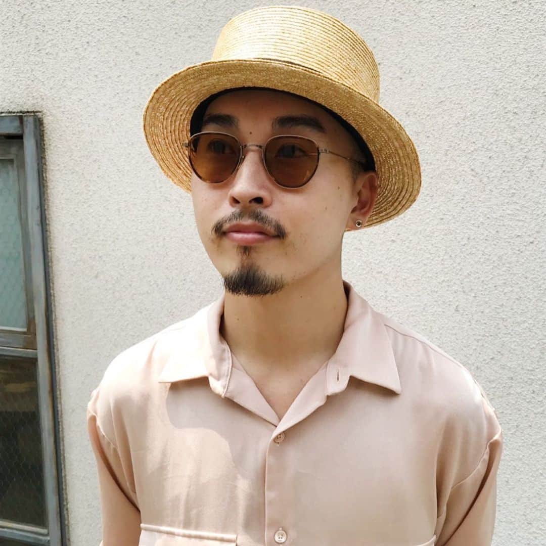 GLOBE SPECS_officialさんのインスタグラム写真 - (GLOBE SPECS_officialInstagram)「Today's SNAP DAIKANYAMA staff: Matsuo #daikanyamamatsuo  #eyewear  #mrlight  @mr.leight  #hat @muehlbauer_hats  #staffsnap  #staffphoto #クリアメガネ #メガネ男子 #メガネ人 #ootd  #ootdfashion #fashion #snap #store  @globespecs_official  #wholesale #ahlem #anneetvalentineyewear  #gernotlindner #globespecs  #lescalunetier  #lunor #laloop #dianetaylor  #robertmarcnyc」8月5日 8時36分 - globespecs_official