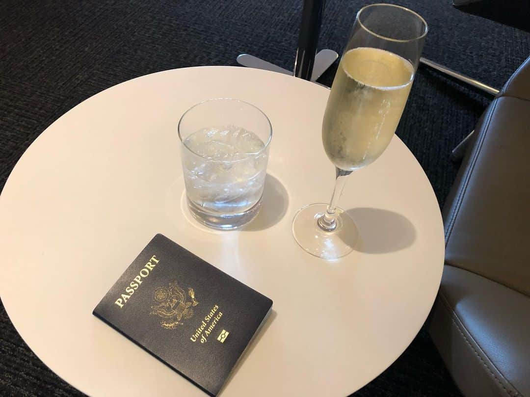 ルーカス・グラビールさんのインスタグラム写真 - (ルーカス・グラビールInstagram)「K, Bye. . . . . Italy bound for a month.」8月5日 9時33分 - mrgrabeel