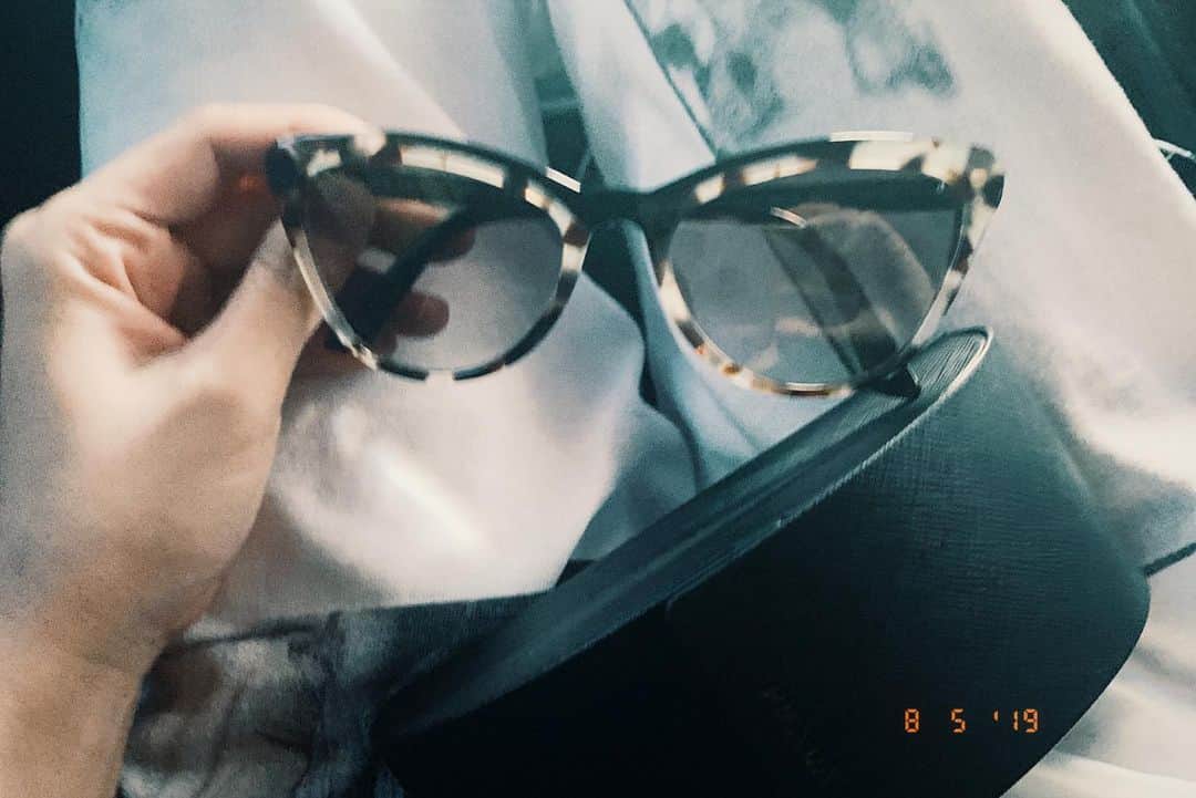水川あさみのインスタグラム：「Thanks PRADA. お誕生日っていいね🕶 #prada」