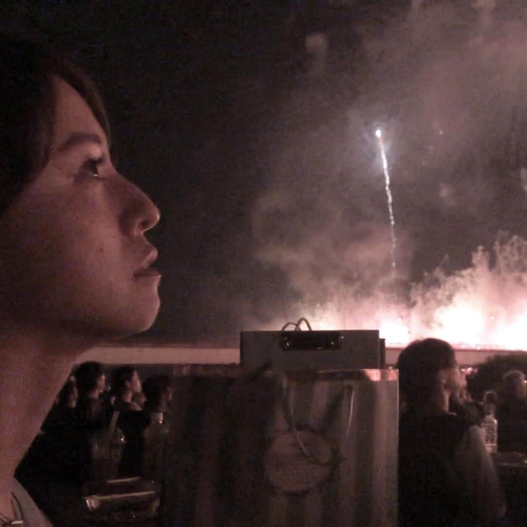 のインスタグラム：「長岡花火🎆 毎年フェニックスで泣いちゃう 本当に感動 去年はお母さんを無理矢理連れていったな 今年も素敵でした！！」