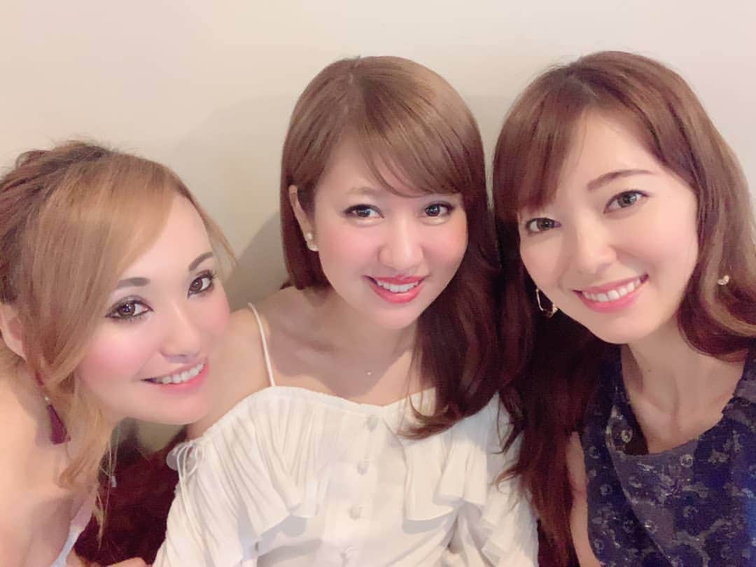 杉山由紀子のインスタグラム：「みき💗 お誕生日おめでとう😌 * 恵比寿のダルマットでお祝い🎵 * さらに素敵な年に✨✨* * * #バースデー #lunch #ランチ #恵比寿 #ダルマット #美味 #桃のパスタ #米沢牛 #チーズケーキ」