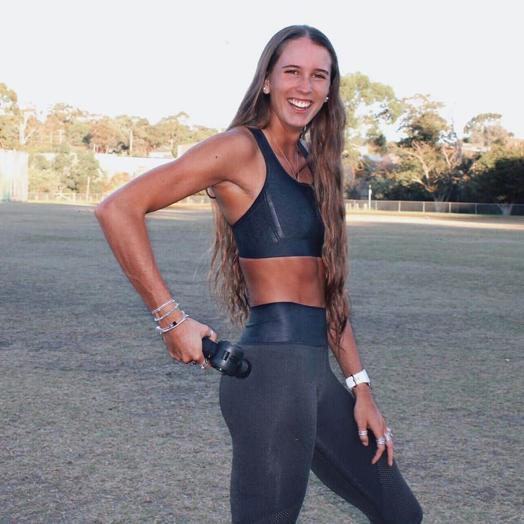 Maddie COATESのインスタグラム：「Getting in all the recovery I can this week after a huge block of training. Keeping my mind focused on the goals I have set for myself in order to reach the next cycle of training. It’s important to remember everyone’s journey is different so never compare yourself to anyone. @massageguns」