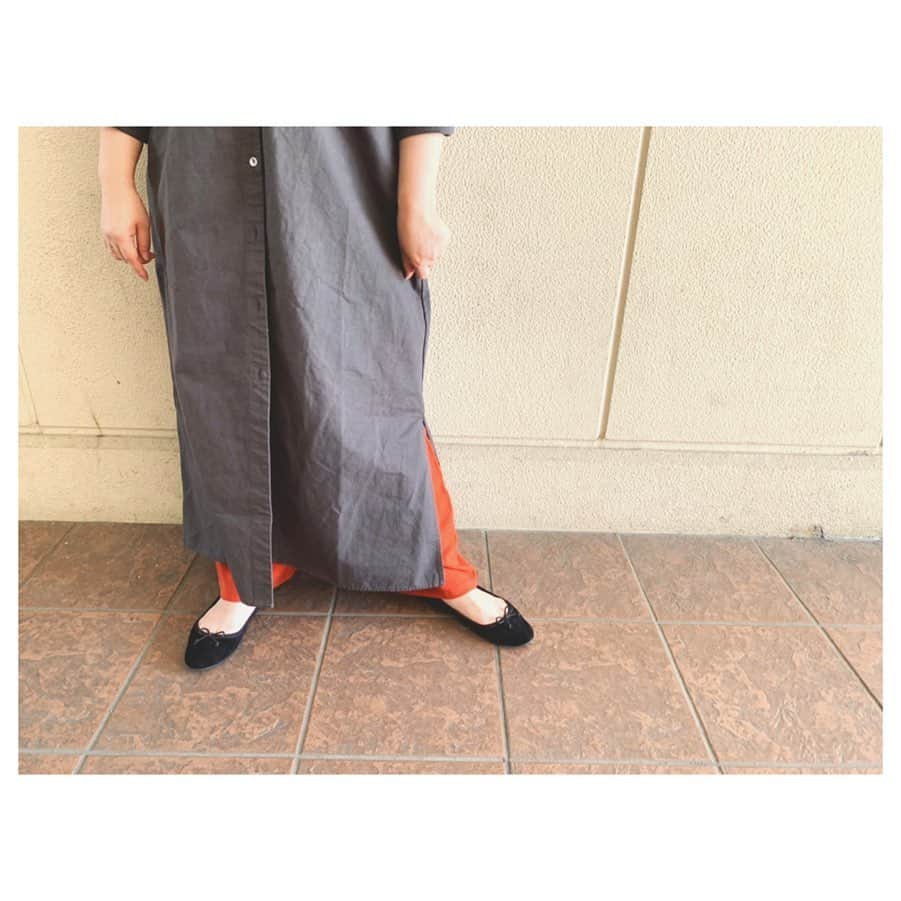 GALLARDAGALANTE OUTLETさんのインスタグラム写真 - (GALLARDAGALANTE OUTLETInstagram)「. 人気のdoubleV series . onepiece ￥9.800 + tax . . #2019aw #gallardagalante #gallardagalante_outlet #coordinate #fashion #style #onepiece #doublev」8月5日 20時16分 - gallardagalante_outlet