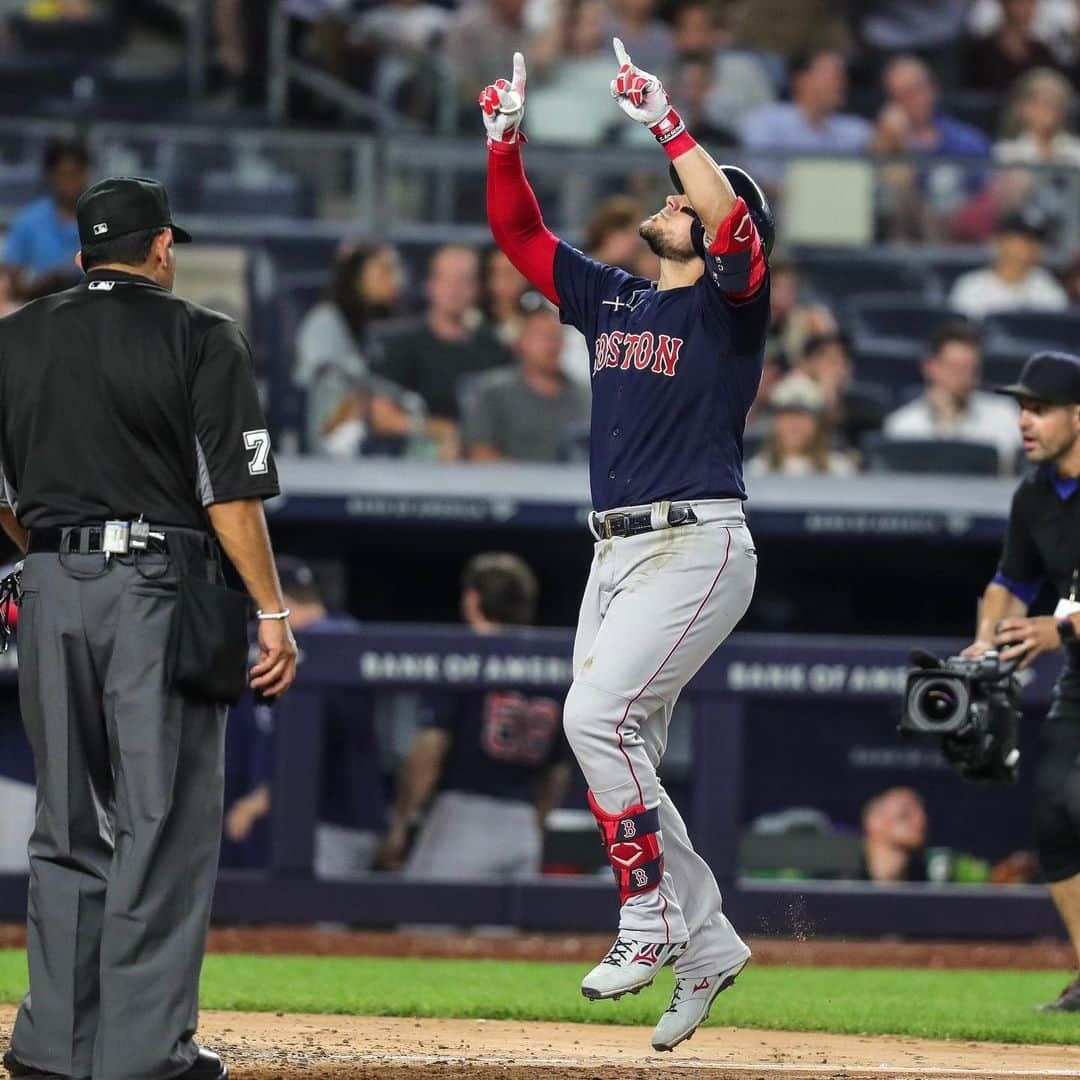 ボストン・レッドソックスさんのインスタグラム写真 - (ボストン・レッドソックスInstagram)「🔙✌️🔙」8月5日 11時37分 - redsox