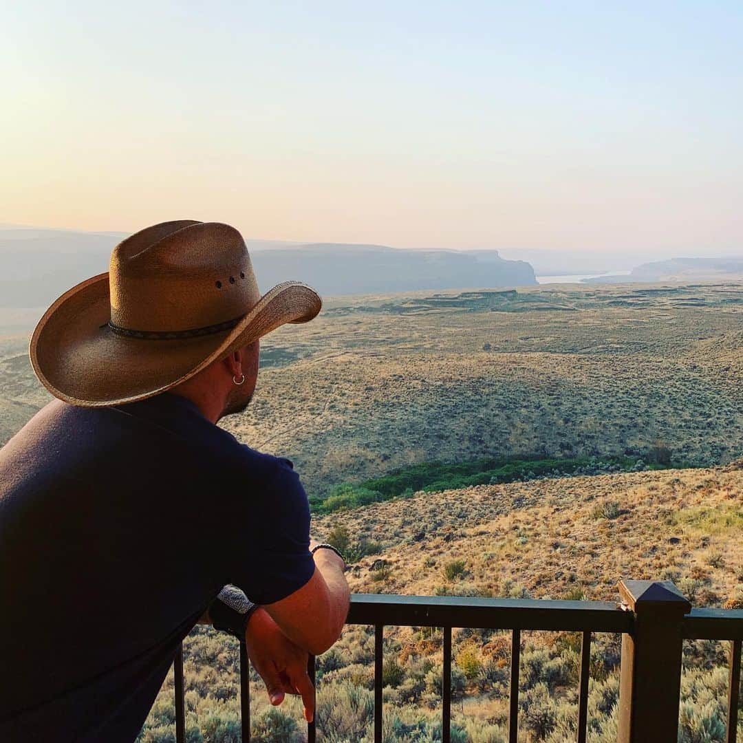 ジェイソン・アルディーンさんのインスタグラム写真 - (ジェイソン・アルディーンInstagram)「Not a bad view at the office today. #watershedfest」8月5日 11時46分 - jasonaldean