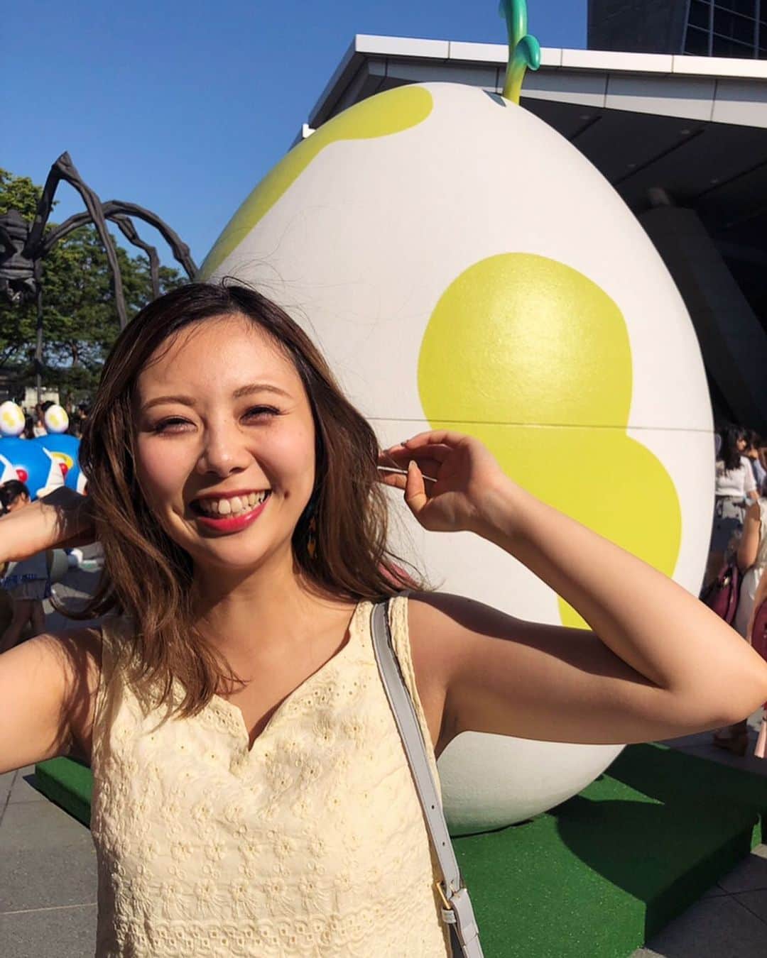 西村季里子のインスタグラム：「・ 急に夏がきて、暑くて驚いてる🐣☀️ 六本木ヒルズのドラえもんいるとこで なぜかタマゴとしか写真撮ってない🚪 ピクサー展も行きたかったけど 50分待ちだったから断念した💔 トイストーリーの映画はやく見ねば🦖💛 中目黒のお祭りも行ったり 充実した休日でした💖💖 りっぴーありがとう😘 #六本木#六本木ヒルズ#テレビ朝日#テレ朝夏祭り #ドラえもん#たまご#🥚#🐣#🐥 #ピクサー#ピクサー展 #pixer #disney #中目黒#よさこい#よさこい祭り #follow #followme」