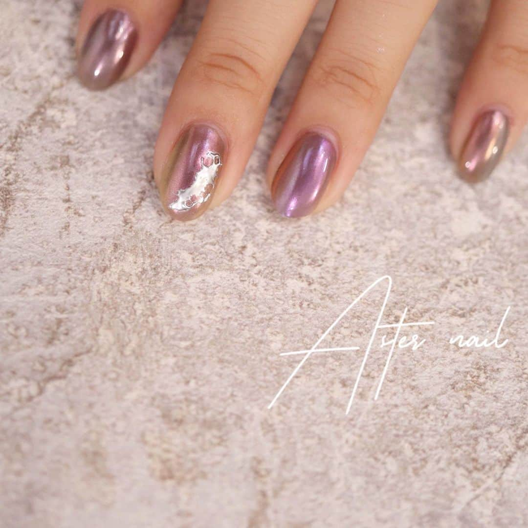 sapporo nail 【 Aster 】さんのインスタグラム写真 - (sapporo nail 【 Aster 】Instagram)「. my nail♩ 弾いたようなmetallicがお洒落なデザイン。 特殊な技法でできあがるこちらのデザイン希望の場合 ご予約はseina指名でお願いします⭐️ . Millerだけのデザインに後からmetallicアートを足したので少し伸びてしまっていますが…🤣 . . . . . . .ネイルサロンに行っても 『根元の隙間が気になる…』『甘皮が気になる…』 『反り爪が気になる…』というお悩みがあった方はぜひ当店へ◎ フォルムの形成をするので、反り爪も緩和し 仕上がりのツヤ感も格段にUP🎶  ___________________________________________________ . .  #札幌ネイルサロン#札幌ネイリスト #札幌 #札幌ネイル #夏ネイル #ニュアンスネイル #ネイル #アートネイル #フィルイン #札幌ドームフィルイン #ワンカラーネイル #シンプルネイル #クリアネイル #タイルネイル #狸小路 #大通り公園 #シースルーネイル #個性派ネイル #アートネイル#札幌タピオカ巡り#札幌カフェ#札幌グルメ#ドライフラワーのある暮らし#ワイヤーネイル#宝石ネイル札幌#宝石カットネイル#水彩ネイル#札幌ニュアンスネイル#トリックシート#西18丁目ネイルサロン#札幌タピオカ」8月5日 12時39分 - seina.kato___