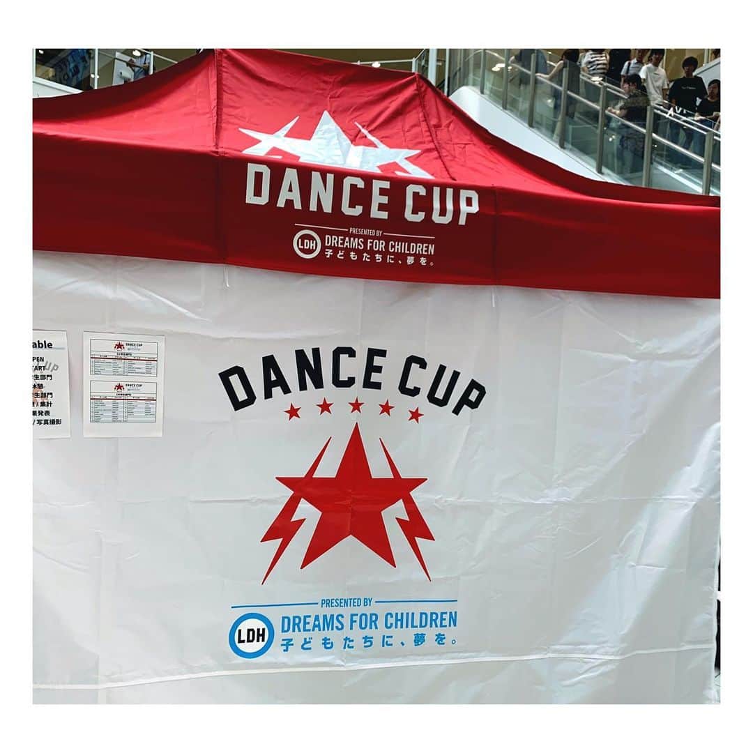 山口乃々華さんのインスタグラム写真 - (山口乃々華Instagram)「先日、DANCE CUPの関東予選を観に行かせていただきました✨ 小学生部門、中学生部門 どちらも高すぎる表現力に鳥肌が立つほど。 すごかった、これしか言葉が出ないのですが、本当にダンスが楽しい！が伝わってきて感動しました！！！ #dancecup」8月5日 12時47分 - yamaguchi_nonoka_official