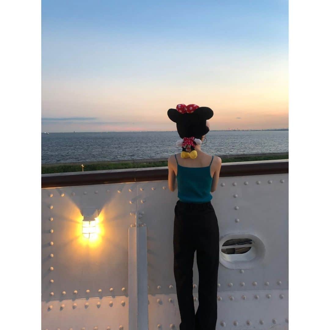 糸原美波さんのインスタグラム写真 - (糸原美波Instagram)「ミニーちゃんの 後ろ姿がかわいい 😂❤️」8月5日 13時14分 - minami_itohara