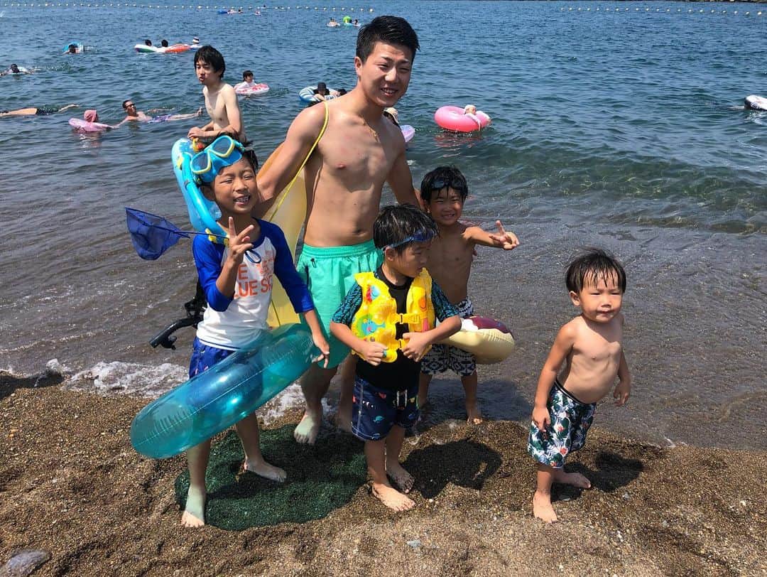 宮川杏奈さんのインスタグラム写真 - (宮川杏奈Instagram)「昨日は海水浴へ🌊💕 暑かったけど豊富なアウトドアグッズが 揃っている家族との海はとても快適でした🥰 . 本当に楽しかった！！！ 西山家&えりなちゃんありがとう😊💕」8月5日 13時25分 - an1221na