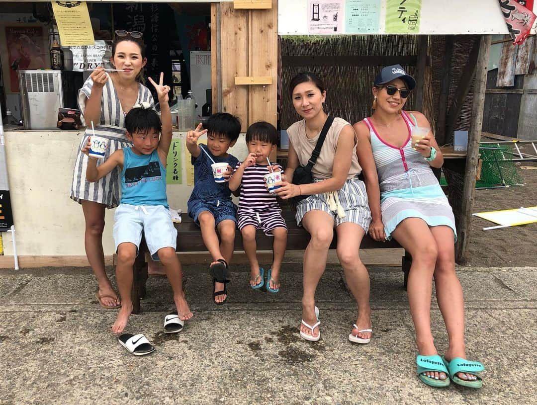 宮川杏奈さんのインスタグラム写真 - (宮川杏奈Instagram)「昨日は海水浴へ🌊💕 暑かったけど豊富なアウトドアグッズが 揃っている家族との海はとても快適でした🥰 . 本当に楽しかった！！！ 西山家&えりなちゃんありがとう😊💕」8月5日 13時25分 - an1221na