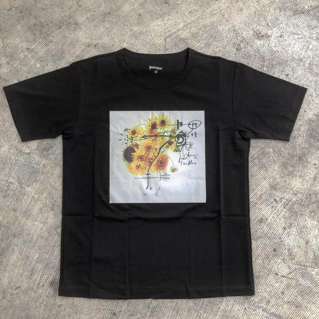 細川雄太さんのインスタグラム写真 - (細川雄太Instagram)「My friend is starting his brand. New T-shirts for summer🌻🌻🌻 #peaceandafter #azumamakoto #amkk」8月5日 13時41分 - readymade_official