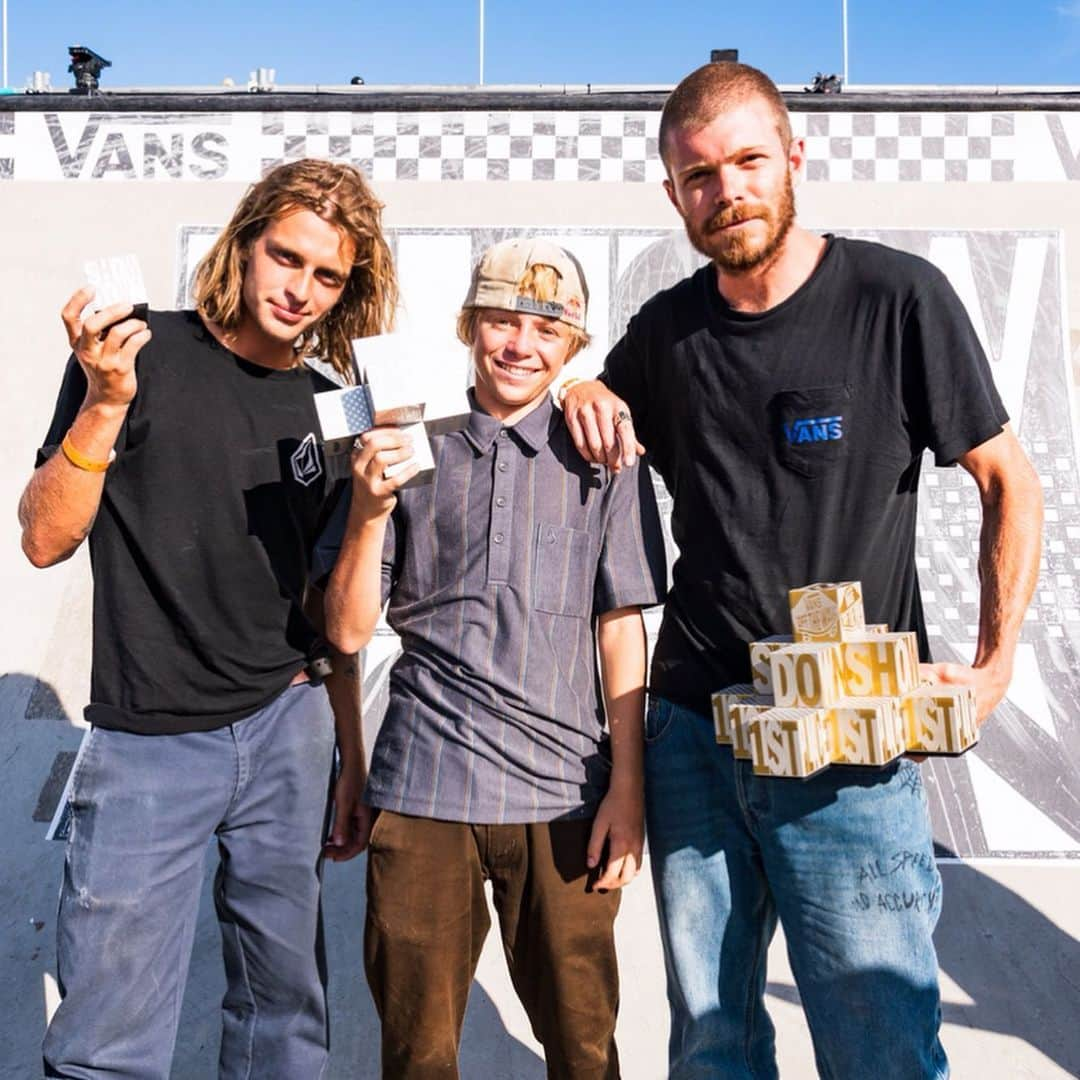 Vans Skateさんのインスタグラム写真 - (Vans SkateInstagram)「The 2019 #VansShowdown is a wrap! Congrats to @Kirby29 and @Fabiana_Delfino for earning 🥇, @CJCollinsSkate for 🥈, and @AxelCrusher and @ShariWhite for 🥉. Thanks to all the brands, fans, and skaters for coming out to #VansUSOpen and killing it all week helping make this one of the best events we’ve ever done! Check our story for highlights or hit vansusopenofsurfing.com for photo recaps and full results. 📷: @AAcostaa.」8月5日 13時40分 - vansskate