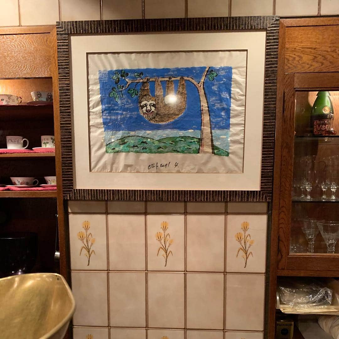 庄司智春さんのインスタグラム写真 - (庄司智春Instagram)「ふと入った喫茶店にビートたけしさんの絵が！！ なまけるなよ！と言われてるみたいで緊張しながらアイスコーヒーを飲みました。 がんばろ！」8月5日 13時56分 - tomoharushoji