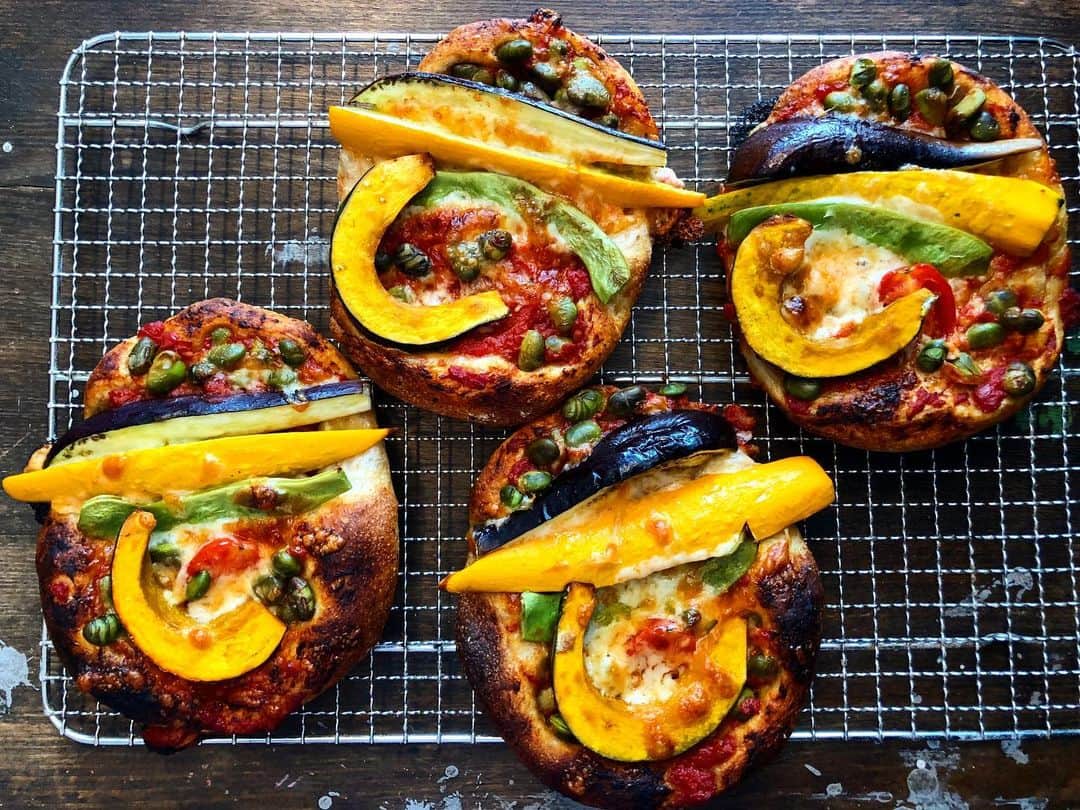 CHIPPRUSONのインスタグラム：「夏野菜のピザ・オールスターズ」