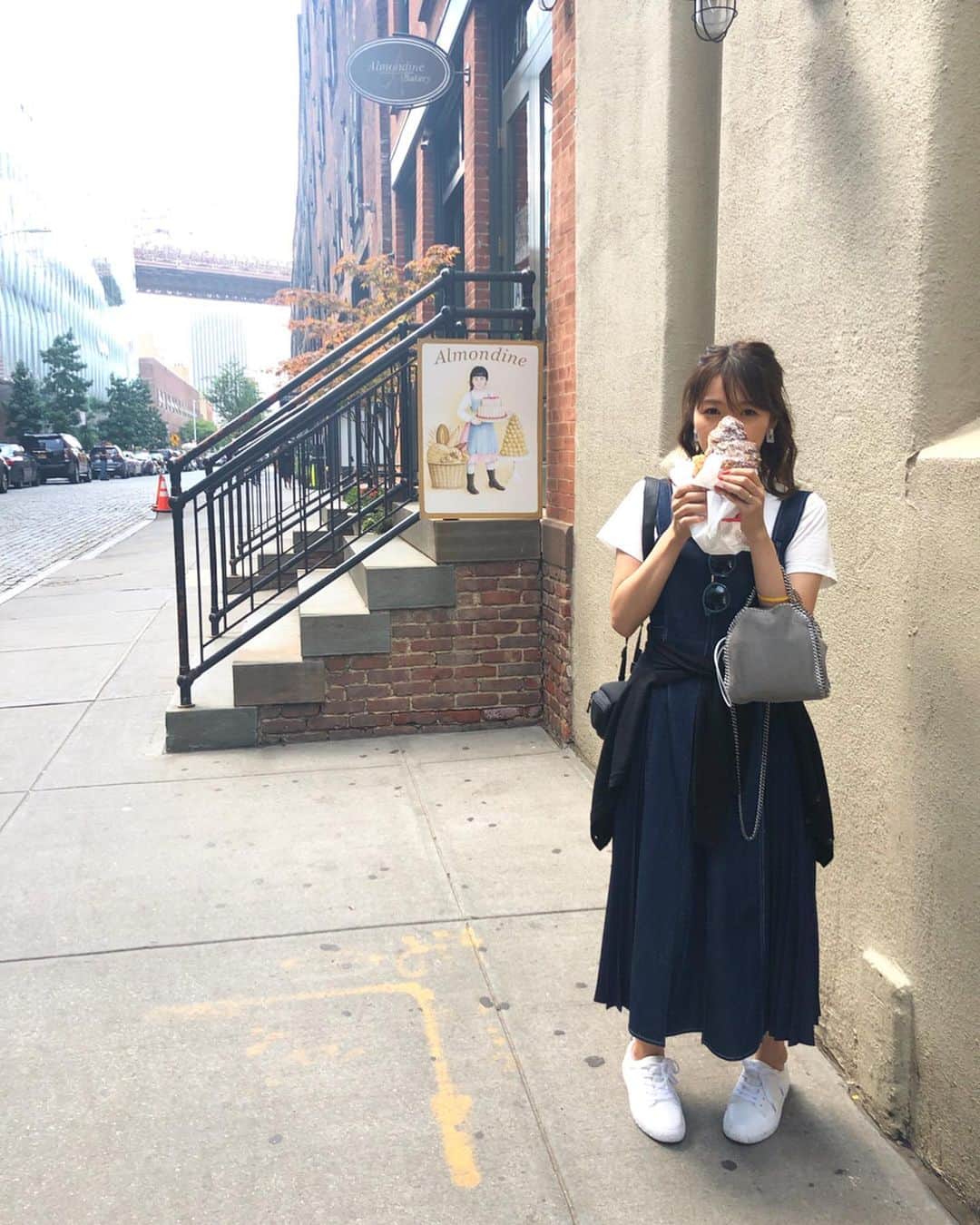 林弓束さんのインスタグラム写真 - (林弓束Instagram)「DUMBOで美味しかったもの〜❤️❤️❤️ #almondinebakery  #atriumdumbo #yzktrip」8月5日 14時13分 - hayashiyuzuka