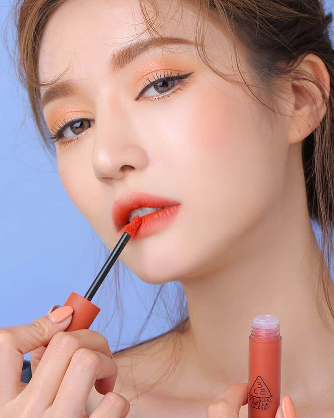 3CE Official Instagramさんのインスタグラム写真 - (3CE Official InstagramInstagram)「#오늘출시 #3CE_NEW 3CE SOFT LIP LACQUER NEW COLORS 진화된 클래식 매트립이 바르는 순간 선명하고 가볍게 초밀착💋 3CE 소프트 립 락커의 세가지 뉴컬러를 지금 만나보세요👄 #3CE #3CESOFTLIPLACQUER」8月5日 14時45分 - 3ce_official