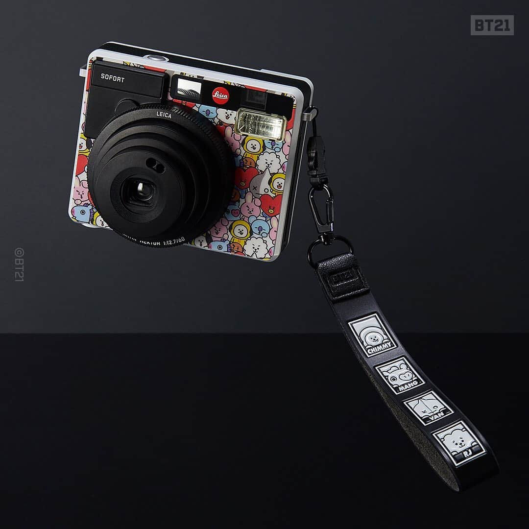 BT21 Stars of tomorrow, UNIVERSTAR!さんのインスタグラム写真 - (BT21 Stars of tomorrow, UNIVERSTAR!Instagram)「‪Capture the moment,‬ Transform into memory  with Leica SOFORT BT21 💫  FIND OUT MORE 👉LINK IN BIO  #LeicaXLINEFRIENDS #Leica #BT21 #LeicaBT21 #Collaboration #LeicaSOFORT #August8th #ComingSoon」8月5日 15時00分 - bt21_official