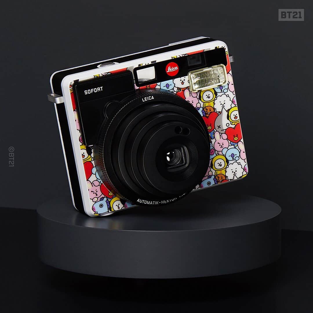 BT21 Stars of tomorrow, UNIVERSTAR!さんのインスタグラム写真 - (BT21 Stars of tomorrow, UNIVERSTAR!Instagram)「‪Capture the moment,‬ Transform into memory  with Leica SOFORT BT21 💫  FIND OUT MORE 👉LINK IN BIO  #LeicaXLINEFRIENDS #Leica #BT21 #LeicaBT21 #Collaboration #LeicaSOFORT #August8th #ComingSoon」8月5日 15時00分 - bt21_official