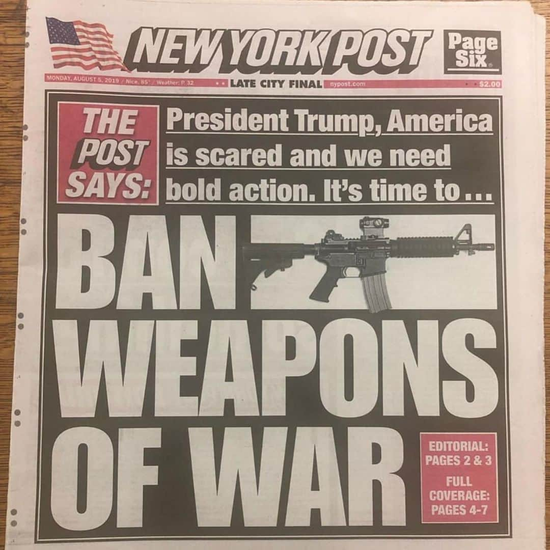 タイリース・ギブソンさんのインスタグラム写真 - (タイリース・ギブソンInstagram)「Praying for America!! We are under attack by our OWN!!!!!!!! This is NOT the way you love America.... This is NOT the way you love your beloved country...... People are passionate about their GUN RIGHTS.... I’m not a gun owner but I do have a heart for people who wanna protect themselves..... However... This shit is getting out of hand.... I and WE are broken hearted for the 249 mass killings that has happen...... people are in my comments saying mass killings during the Obama administration this is true...... People are saying it’s not trump fault...? Are you fucking dumb..?? Are you out of touch.?? These white nationalist and racism and attacks on Muslims, Jewish people who are being killed while praying.... Killings and abuse at the border.... Random people people caught on camera everyday calling black people NIGHERS..... This is ALL ON THE RISE cause Trump is using his microphone and calling the KKK “Good people” on both sides........ Support trump all you want I’m not here to argue about who you support.... I’m saying HOW in good conscious can you still support this orange clown after the racist mean and condescending racist bigotry he continues to dump out on Americans........ Do your research..... Racism is on an ALL TIME HIGH cause Trump is using his mic to activate and engage his base and these DOMESTIC HOMEGROWN TERRORIST who are walking into AMERICAN stores killing Jews.... Killing Muslims, killing Gays, and killing Latinos..... Enough is enough...... Supporting trump at this point is supporting ADOLH HITLER..... I said it..... Jump in the comments all you want..... Maybe just maybe if your mother was killed in that Walmart your thoughts and support and world view would CHANGE...」8月5日 20時42分 - tyrese