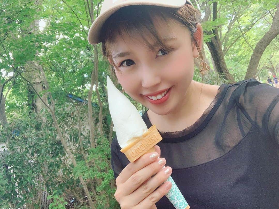 中村愛さんのインスタグラム写真 - (中村愛Instagram)「🍦♡ ・ ・ ・ 夏に必ず一度はあるこの顔、ソフトクリーム、シチュエーション。笑笑 #中村愛クイズ開催中 #ブログにて 今日も #猛暑 でした💦 #牛乳ソフト」8月5日 16時03分 - nakamuramura_ai