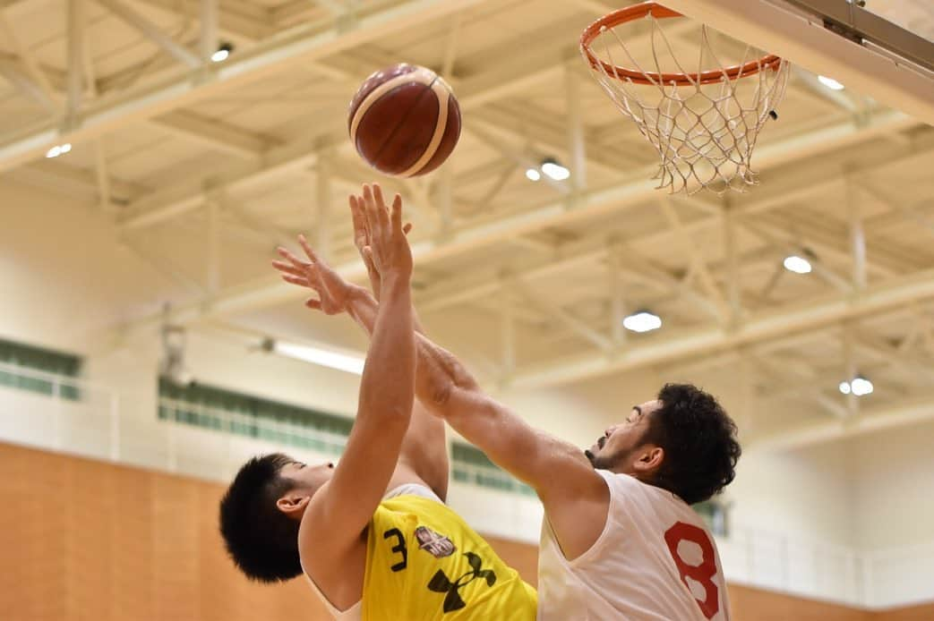 千葉ジェッツさんのインスタグラム写真 - (千葉ジェッツInstagram)「夏の匂いがします🏀 #chibajets  #Bリーグ #basketball #バスケ #夏練 #猛練習 #追い込み #みんな汗だく #清々しい疲労感 #いざ開幕へ #滑走路 #離陸体制 #髭ゴリラ🦍」8月5日 16時15分 - chibajets_official